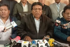 Choferes de El Alto en paro indefinido