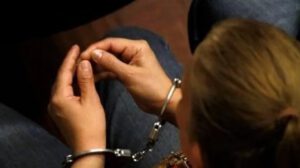 Madre aprehendida por la muerte de su hijo en La Paz