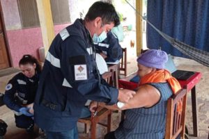 Brigadas médicas en Beni brindan atención a afectados por inundaciones