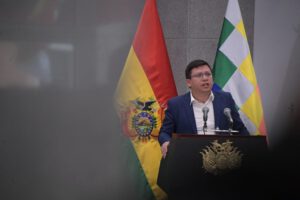 Desembolso de crédito para gestión de riesgos en Bolivia