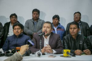 Decreto Supremo N° 5353 sobre la reducción del consumo de combustible en instituciones públicas