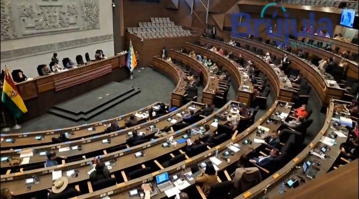 Asamblea Legislativa suspende sesión por falta de quórum