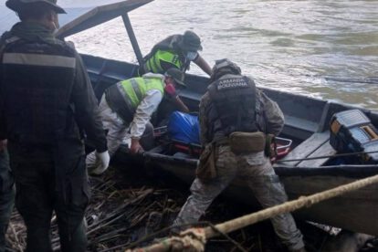Rescate del cuerpo de mujer de 67 años caída de un puente