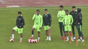 Selección boliviana de fútbol se prepara para recibir a Uruguay