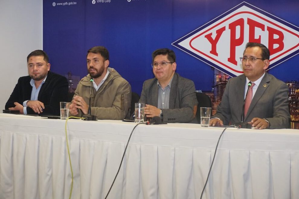 Acuerdo Gobierno Comité Multisectorial sobre importación de carburantes