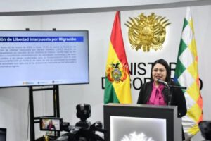 Migración expulsa a secta religiosa que intentaba establecerse en tierras indígenas