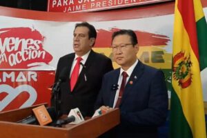 Jaime Soliz renuncia a su candidatura y respalda a Chi Hyun Chung
