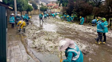 Granizo en La Paz causa estragos y el alcalde pide precaución