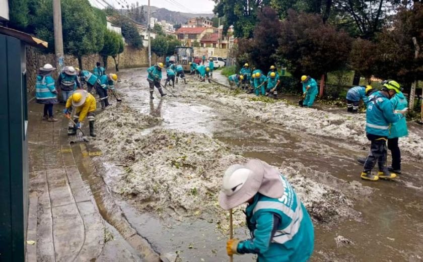 Granizo en La Paz causa estragos y el alcalde pide precaución