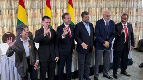 Candidato único bloque opositor