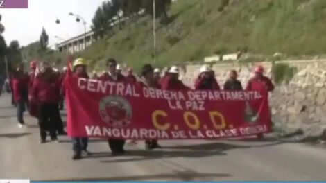 Marchas de trabajadores fabriles en La Paz