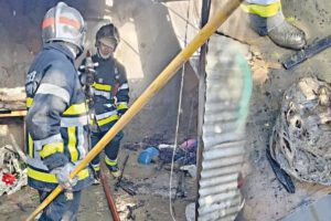 Incendio en chapería causa lesiones graves a tres niños en Cochabamba