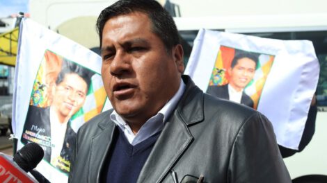Candidatura de Andrónico Rodríguez respaldada por Whipalas insurgentes
