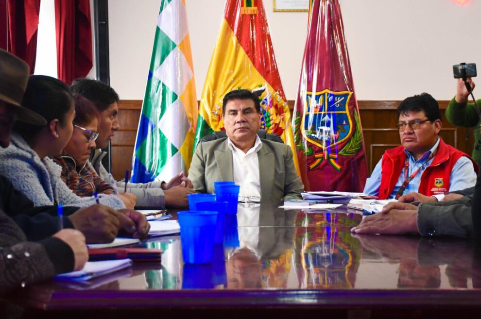 Reunión sobre regalías mineras entre Gobierno de Oruro y Senarecom
