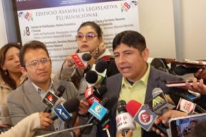 El diputado Rolando Cuellar rechaza encuesta de Captura Consulting