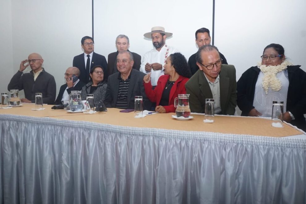 Apoyo a Doria Medina por legisladores de Comunidad Ciudadana