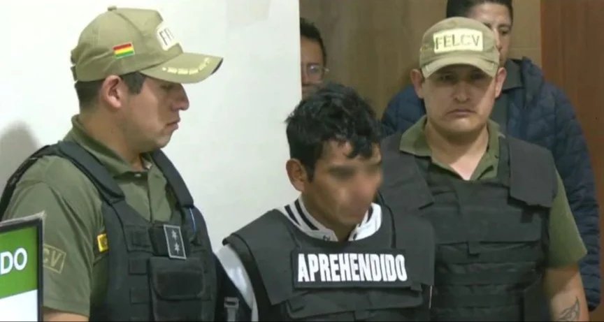 Aprehenden a hombre por atacar a su esposa frente a sus hijos