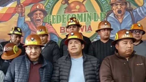 Movilización de cooperativas mineras en La Paz