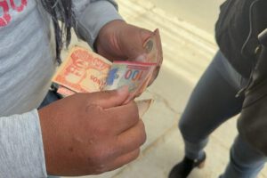 Estafa millonaria a comerciantes en Oruro