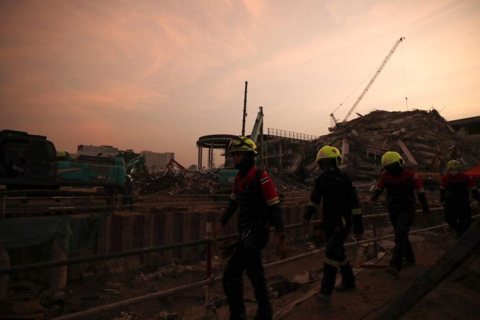 terremoto en Bangkok y rescate de sobrevivientes