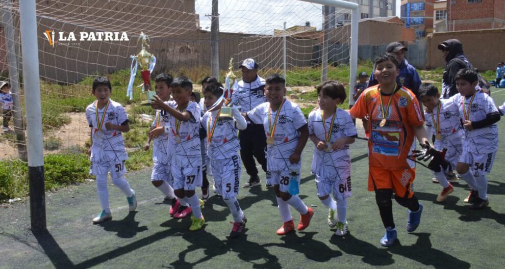 Torneo de fútbol Infantojuvenil con Morales Moralitos como campeón