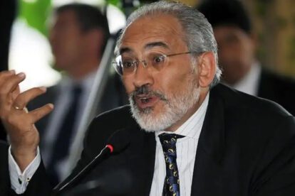Carlos Mesa exige justicia internacional por el caso de Luis Fernando Camacho