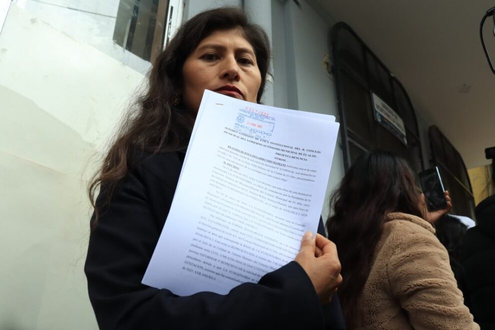 Denuncia a concejal del MAS por despedir a funcionaria embarazada