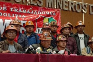 Congreso de la COB solicitado por la Fstmb