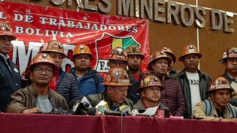 Congreso de la COB solicitado por la Fstmb