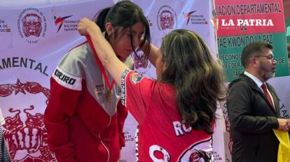 Oruro taekwondo podio en torneo nacional
