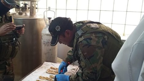 Fallece tras explosión de condón con cocaína