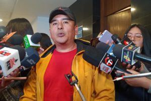 Ausencia de Rodríguez en congreso evista