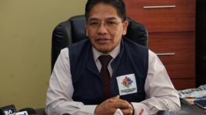 Viceministro Silva descarta renuncia pese a reclamos de choferes