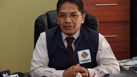 Viceministro Silva descarta renuncia pese a reclamos de choferes