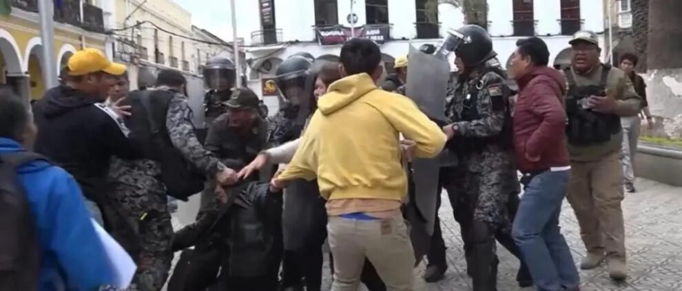 Cochabamba vecinos enfrentan ampliación de la mancha urbana