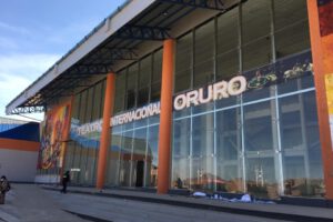 Teatro Internacional Oruro afectado por lluvias