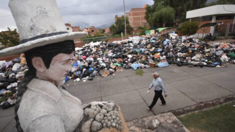 Emergencia en hospitales Cochabamba por acumulación de residuos