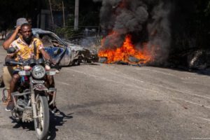 Pandillas en Haití liberan más de 500 presos