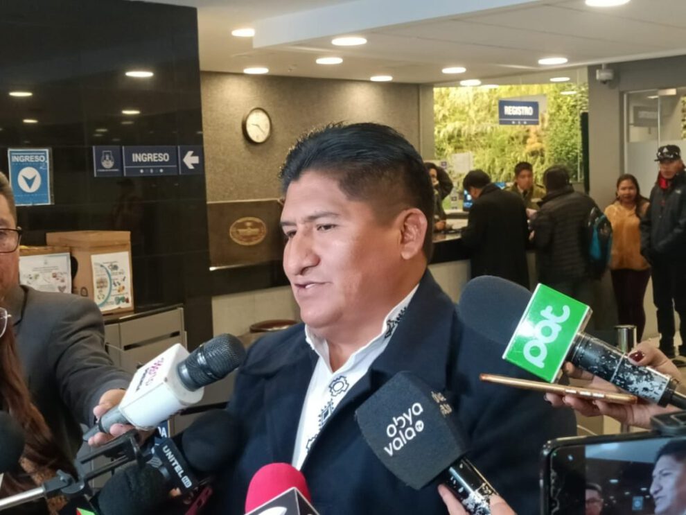 sabotaje político en el rechazo a crédito para voto exterior