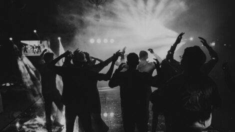 Brutal agresión a estudiante en fiesta universitaria