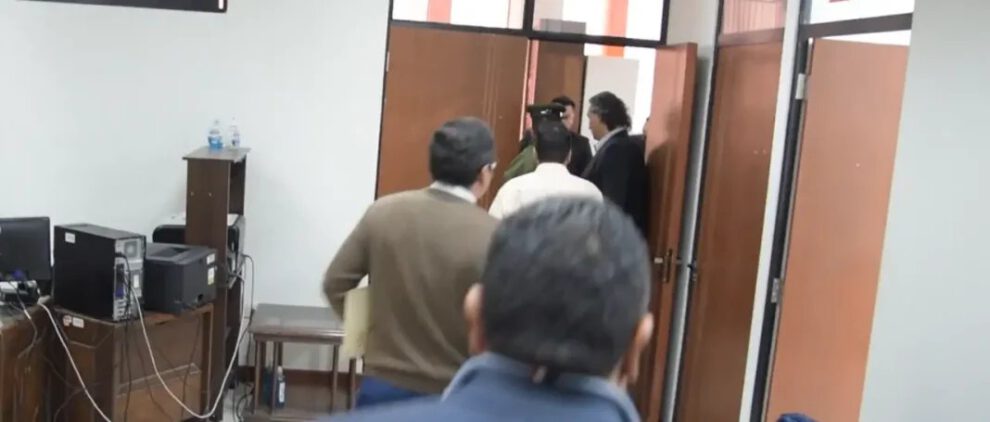 Allanamiento por corrupción en oficinas de Derechos Reales en Sucre