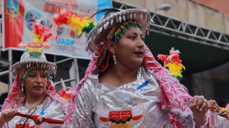 Entrada folklórica inclusiva en El Alto