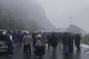 Bloqueos en los Yungas afectan la movilidad