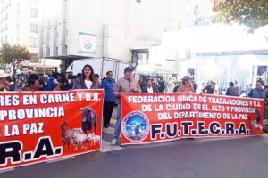 Carniceros de El Alto exigen cierre de Emapa por crisis