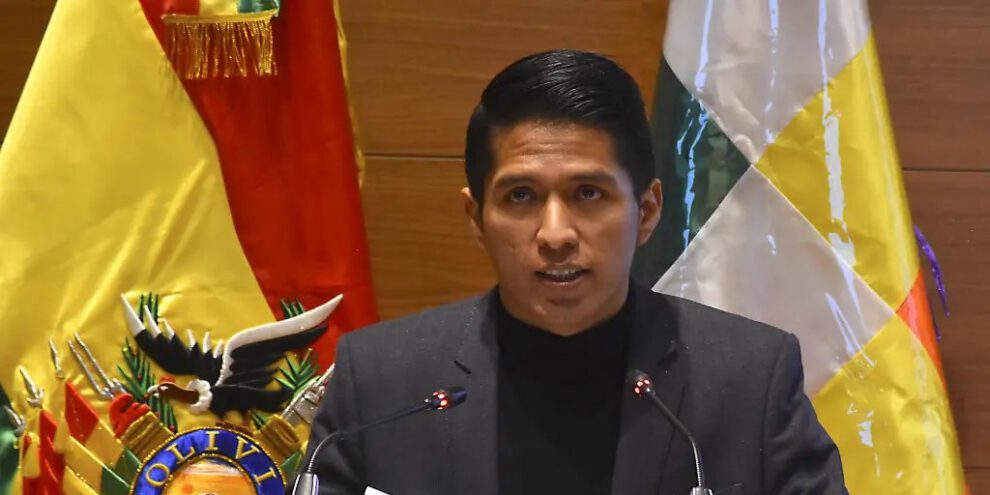 Andrónico Rodríguez responde acusaciones de traición