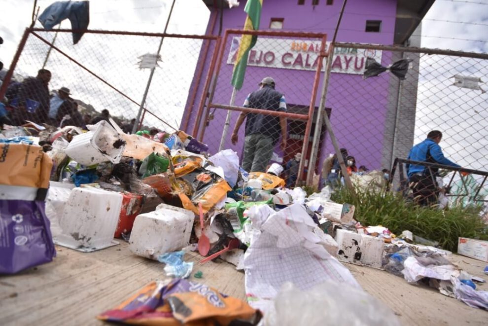 Protesta en Jark’a Mayu contra posible traslado del botadero