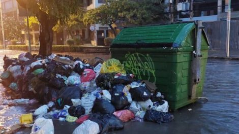Basura en Cochabamba arrastrada por inundaciones