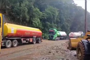 Deslizamiento en ruta Cochabamba - Santa Cruz