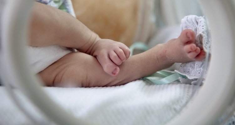 Bebé abandonado en Cochabamba