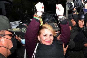 Fallo judicial favorable a Añez